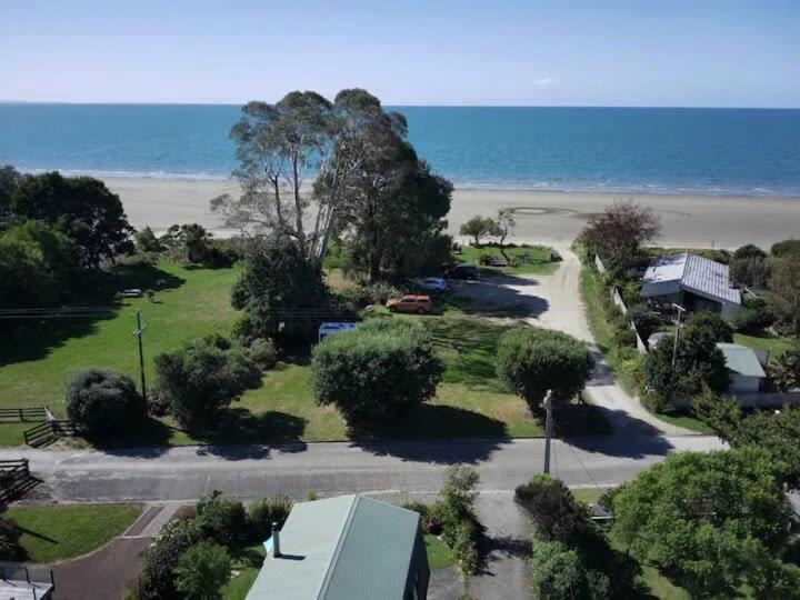 Coastal Charm In Patons Rock Villa Rangihaeata Luaran gambar