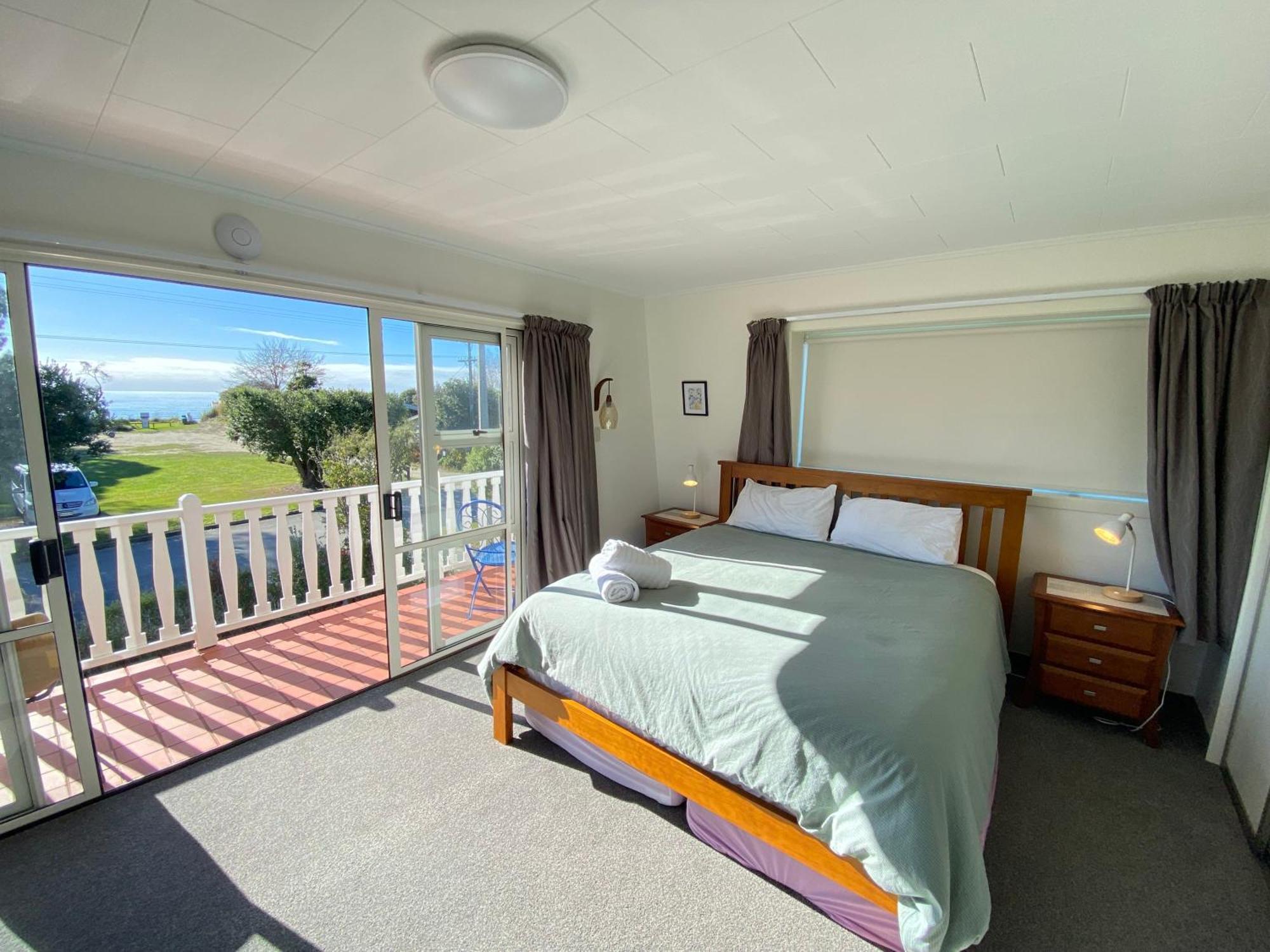 Coastal Charm In Patons Rock Villa Rangihaeata Luaran gambar